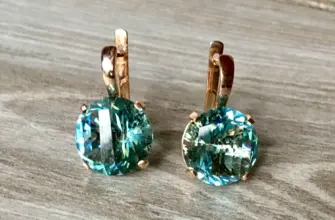 Серьги с камнями
