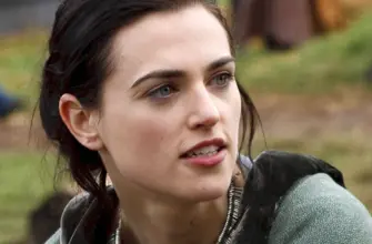 Katie MCGRATH hot Merlin